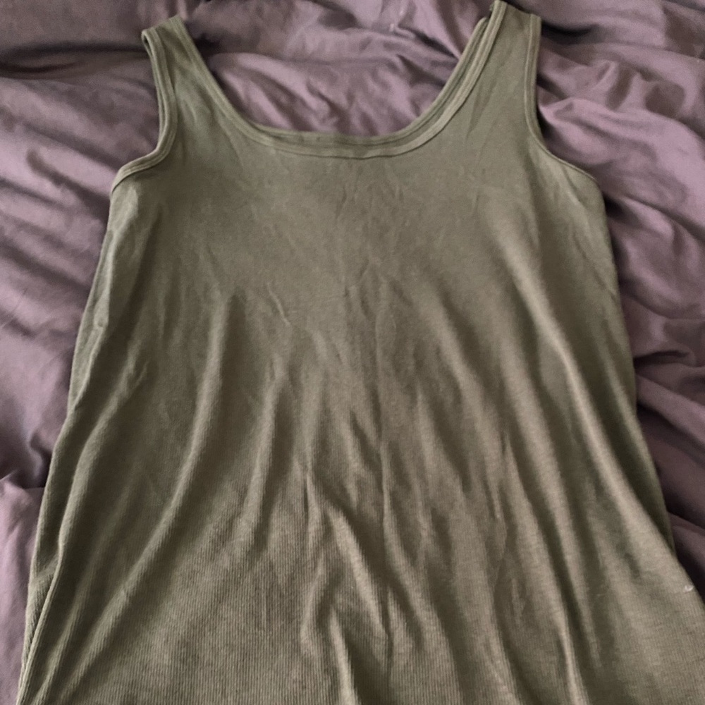 Ribbed Tank
